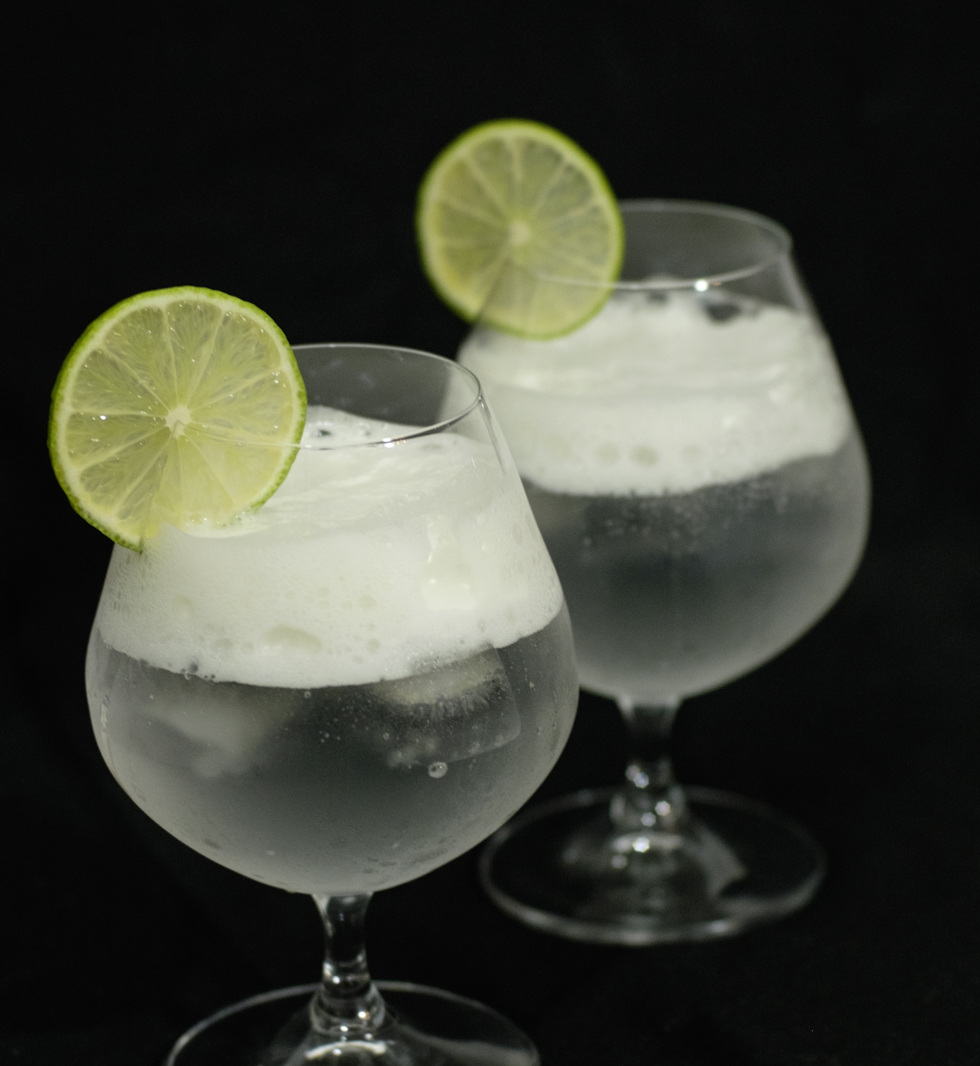 Gin-Tonic-Lime-Espuma
